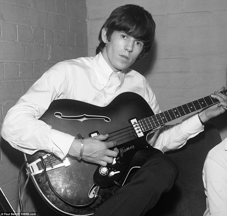 24.09.1964 au Gaumont Théâtre de Doncaster. 25_09_23