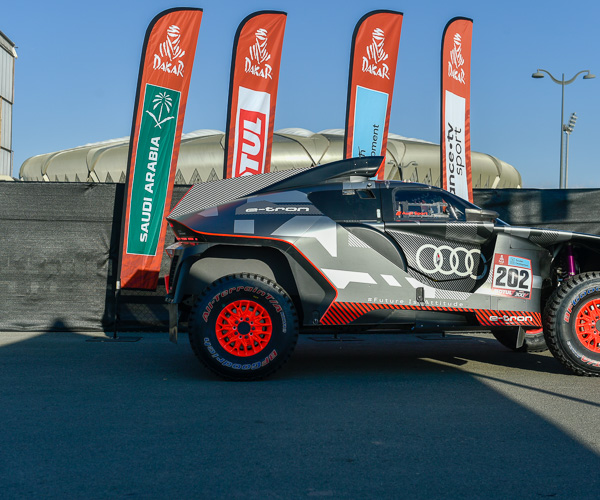 DAKAR 2022 - N°202 AUDI RS Q E-Tron "Team Audi Sport" C.Sainz/L.Cruz 202-du10