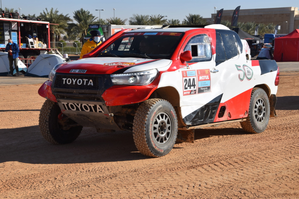 DAKAR 2022 - N°244 TOYOTA HILUX "Aljafla Racing" K.Aljalfla/C.Gotlib  244_310