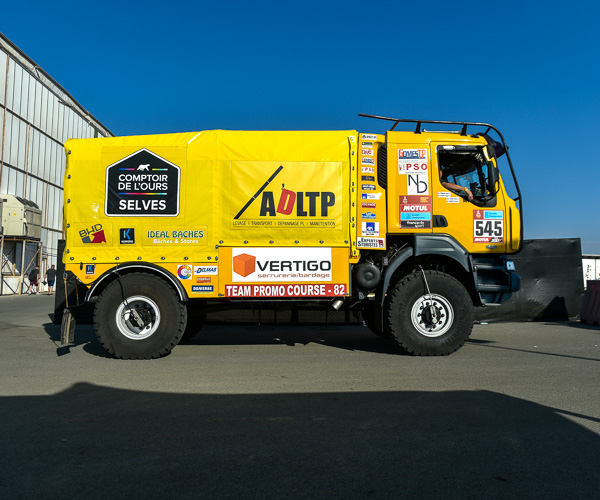 DAKAR 2022 N°545 - RENAULT "Team Boucou" P.Perry 545-du10