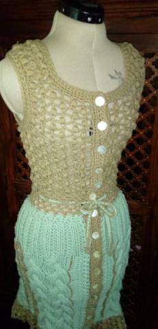 Crochet - Jupe LAINE Vert Céladon : Tricot Torsades & Crochet avec Gilet manches longues  Img_2204