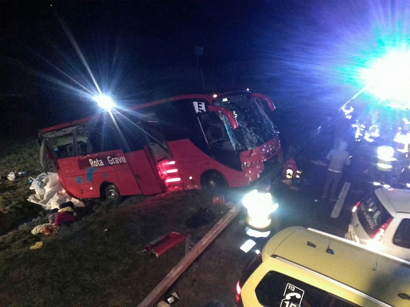 Dramatique accident de bus près de Lyon: au moins quatre morts et 27 blessés 08/01/2017 15874710