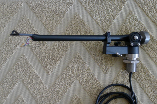 Rega RB300 Tonearm (Used) SOLD P1130247