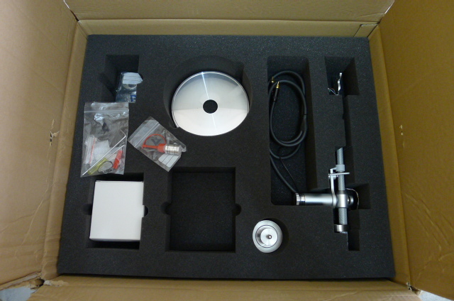 Clearaudio Performance DC Turntable (Used) SOLD P1130255