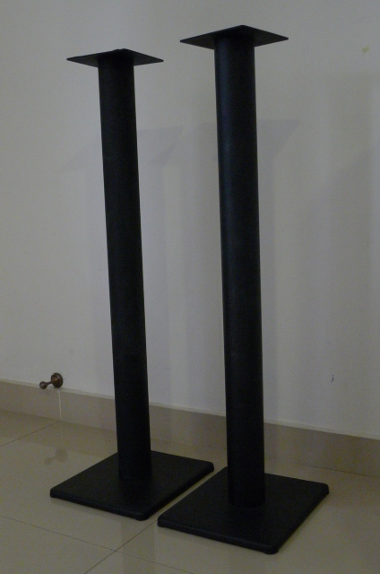 Surround speaker stand, 91 cm H (Used) SOLD P1130269