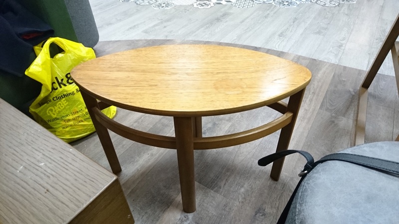 Oval Coffee Side Table Nathan Furniture table, Dsc_0410