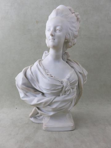 Collection bustes de Marie Antoinette - Page 5 16154810