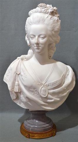 Collection bustes de Marie Antoinette - Page 5 16555810