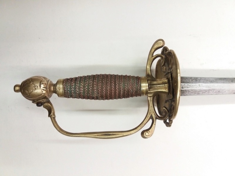 Ancienne épée 210