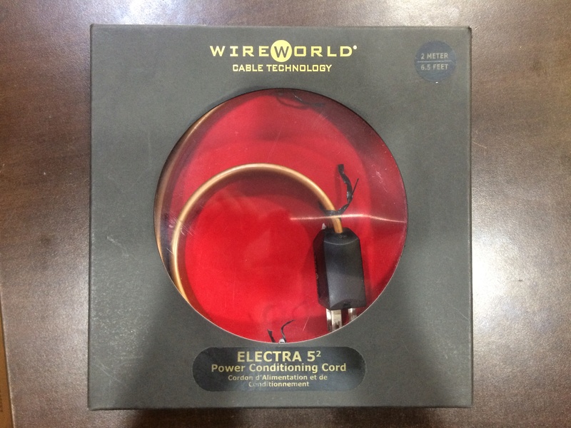 Wireworld Electra 5-2 us plug 2 metre (used) Img_5512