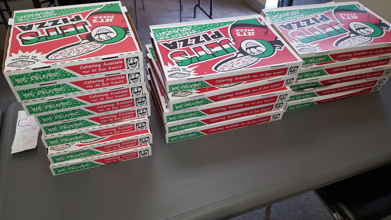 JETS PIZZA FO LUNCH Jets211