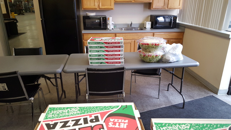 JETS PIZZA FO LUNCH Jets311
