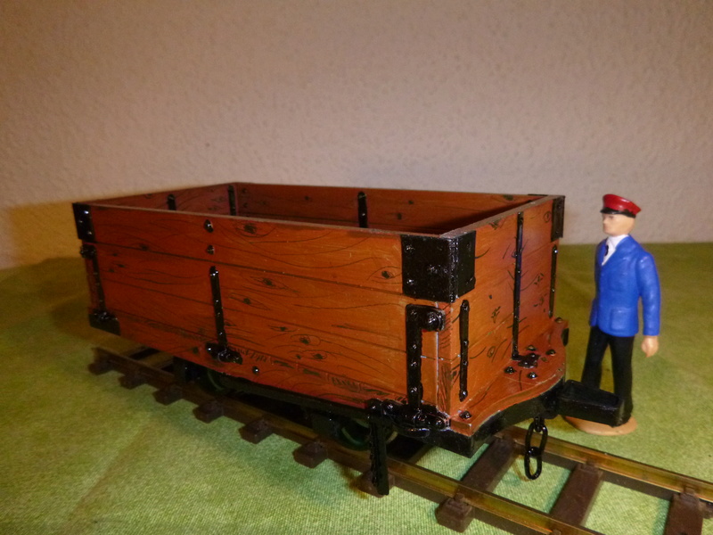 Binnie Engineering (GB) , 32mm Wagons, Loren ca. 1:19   P1030114