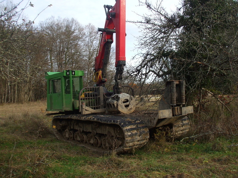 Tracteur et materiel FORESTIER - Page 16 00710