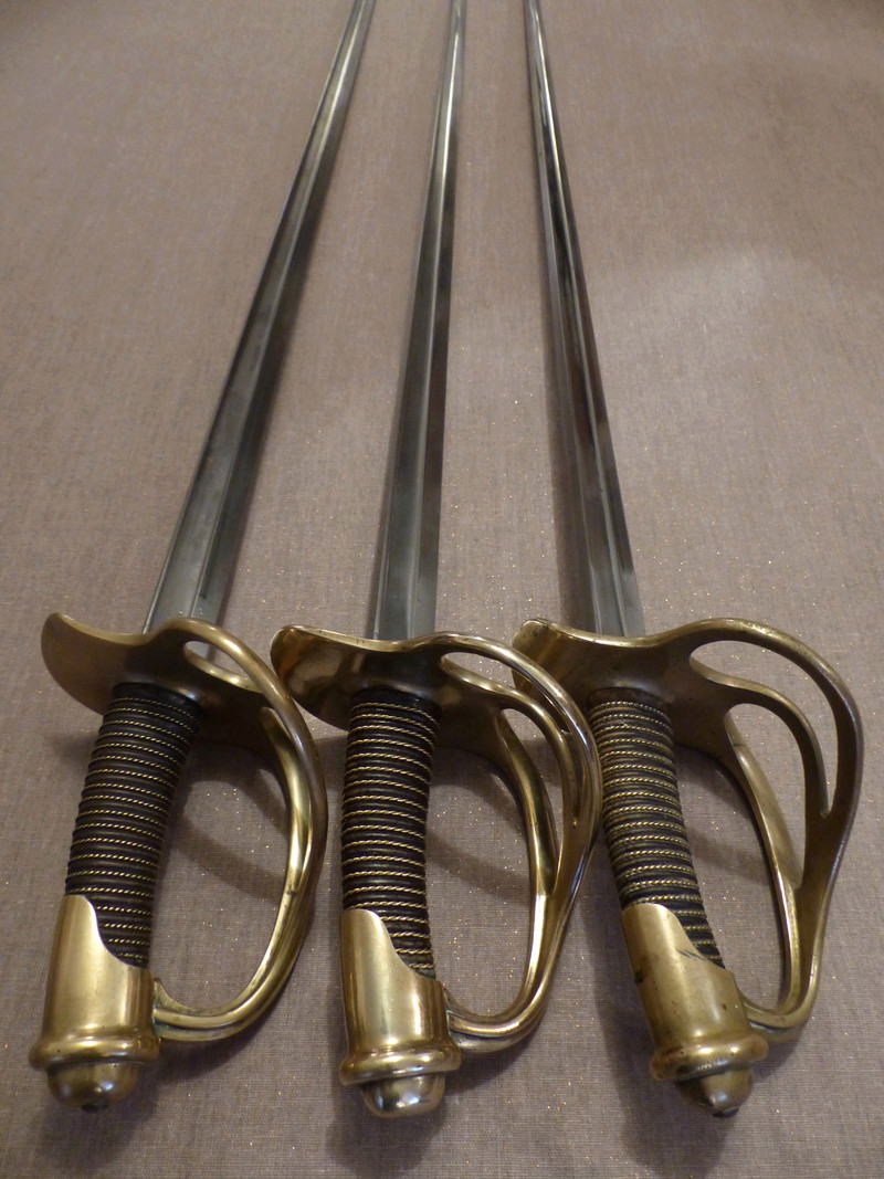 Mes sabres de cavalerie du modèle 1882 de troupe P1040112