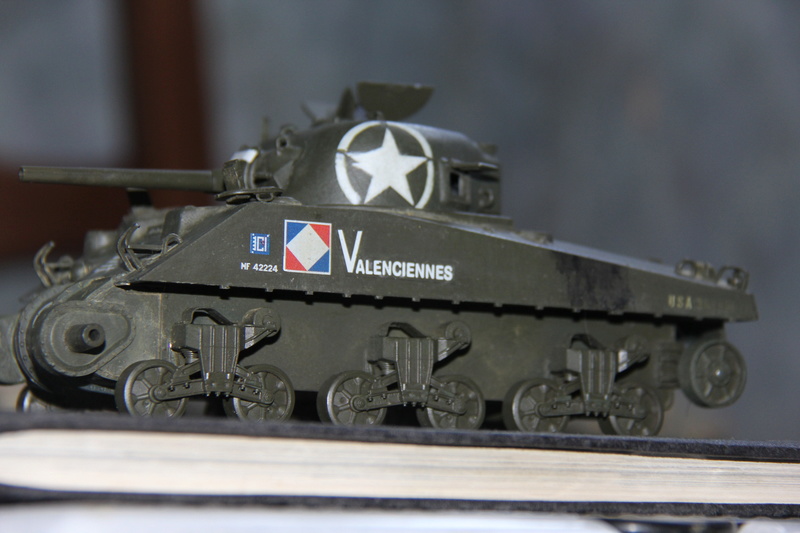 Sherman ( s ) 1/35 N°2 le M4A4 déco - Page 2 00513