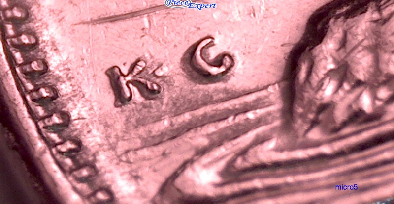 1972 - Coin Détérioré sur Feuille Gauche & K Cpe_i211