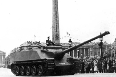 Un peu d'Histoire (de chars) avec un grand H Amx50-10