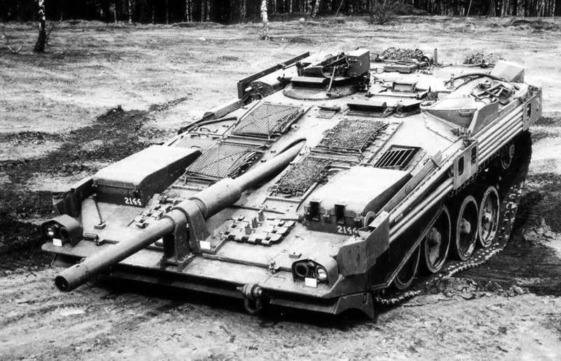 Un peu d'Histoire (de chars) avec un grand H Strv1010