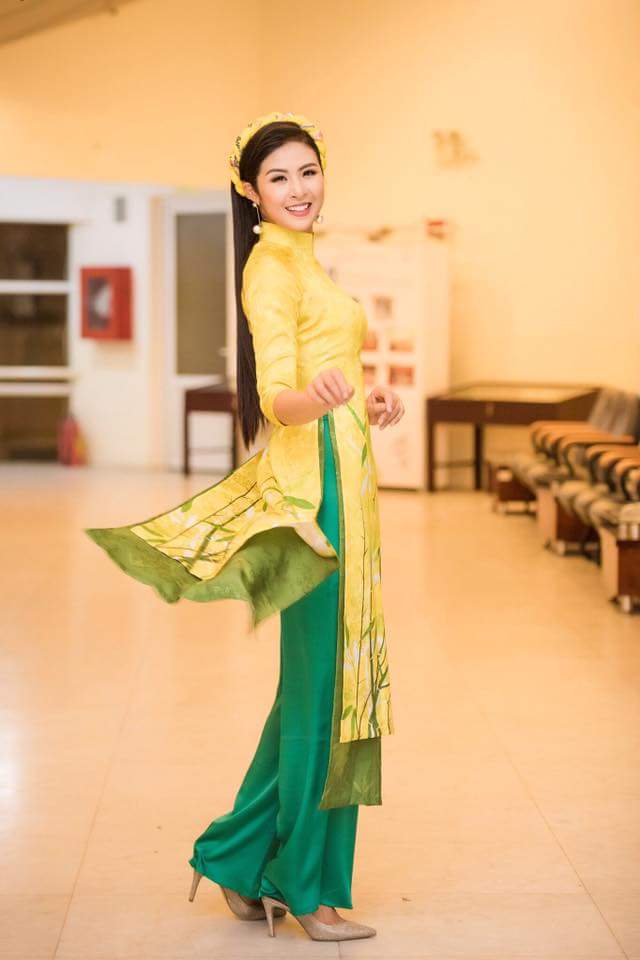 Ngọc Hân, Thu Ngân, Hồng Quế, Đào Thị Hà rực rỡ với áo dài Fb_img10