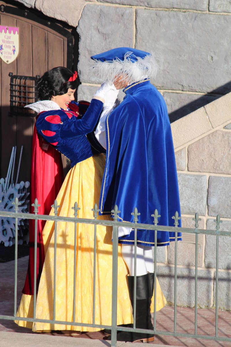 Vos photos avec les Personnages Disney - Page 31 Img_9124