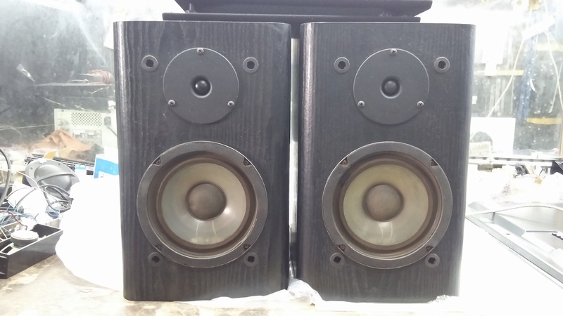Infinity RS 2000 Bookself speaker SOLD