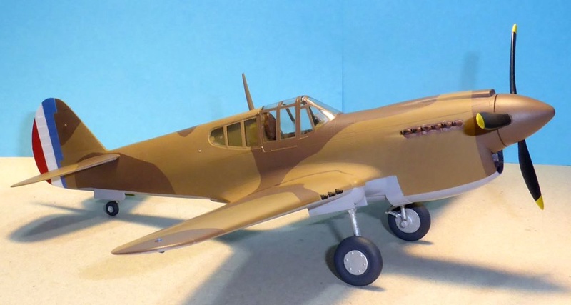 [Hobby Boss] - Curtiss P40 rénovation en Groupe Lafayette 1943 - FINI - Page 3 P40ryn36