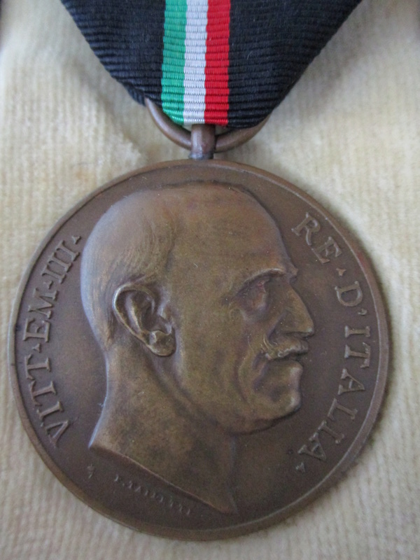 Médaille du mérite fasciste (Opera Nazionale Balilla) Img_0019