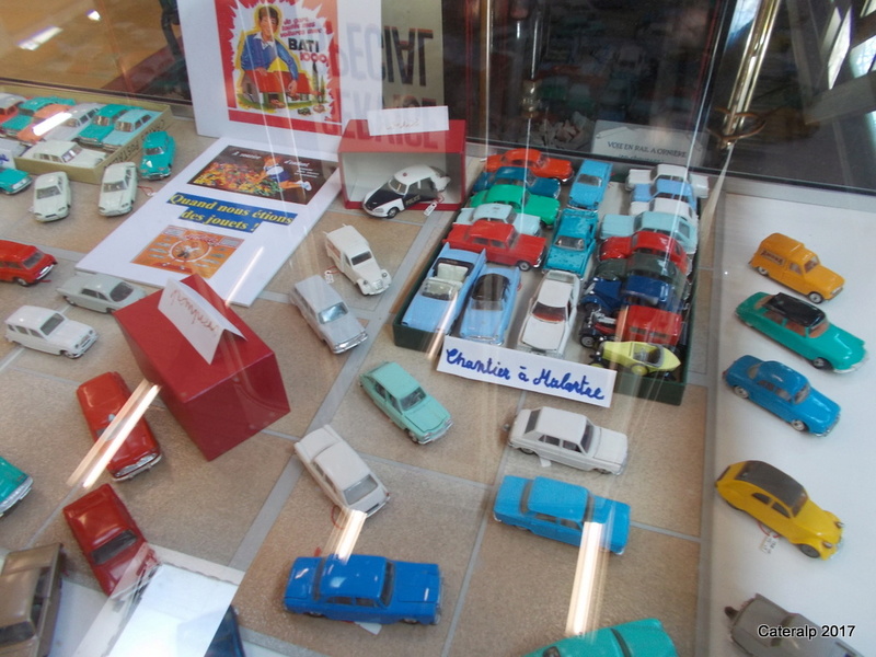 ROCHETAILLEE SUR SAÔNE (69) Compte rendu de l expo de petites NOREV  au musée de l automobile en 2017  ... Rochet66