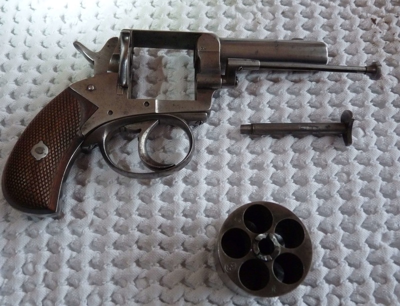 Identification revolver de type Bulldog P1080416