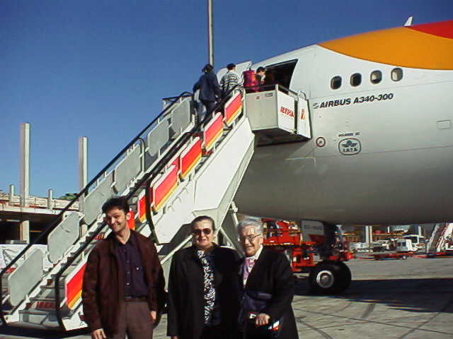 Iberia retira el A340-300  028-l110