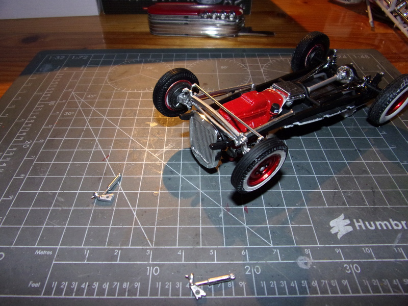 '29 FORD Model A Roadster - 1/25éme - REVELL - Page 12 102_3458