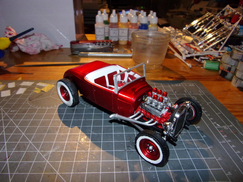 '29 FORD Model A Roadster - 1/25éme - REVELL - Page 20 102_4068