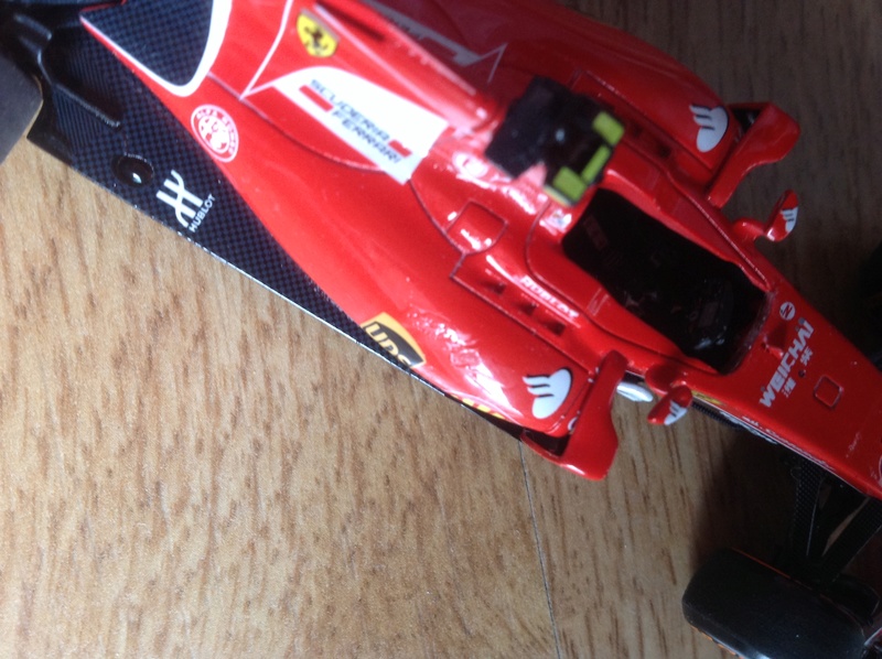 Ferrari SF -15 T 1/43 tameo - Page 3 Img_0310