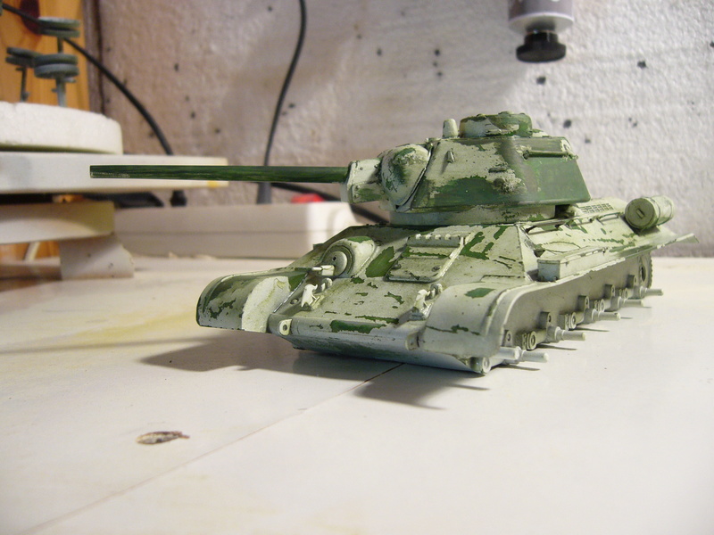 Char T34/76 + figs Tamiya 1/35 et tour. micro style design + dio patross  - Page 4 P1030917