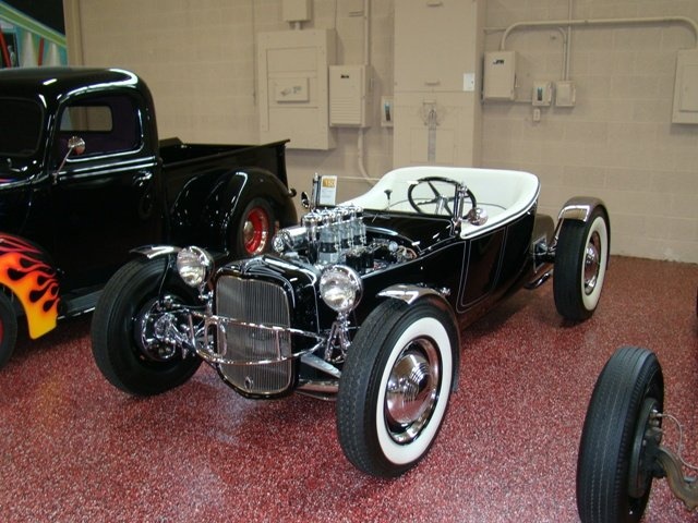 1927 FORD MODEL T - THE ORIGINAL "BLACK WIDOW" - Wally Olson - Bill Scott 0610