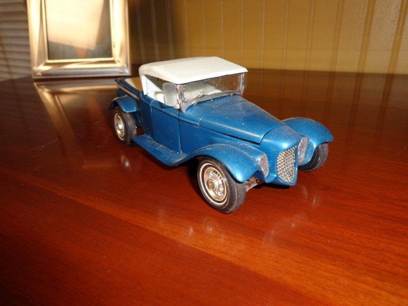 Vintage built automobile model kit survivor - Hot rod et Custom car maquettes montées anciennes - Page 7 15002412