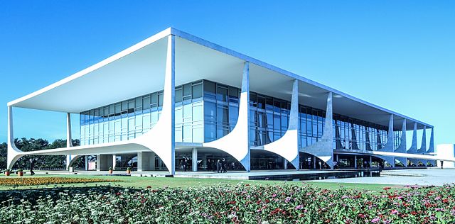 Brasilia (Brasil - Bresil) - Oscar Ribeiro de Almeida de Niemeyer Soares & Lucio Costa, J5erl10