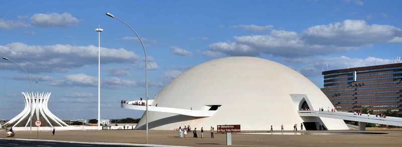 Brasilia (Brasil - Bresil) - Oscar Ribeiro de Almeida de Niemeyer Soares & Lucio Costa, P1510