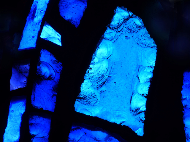 Une recherche sur le magnifique "bleu de Chartres". P1050033