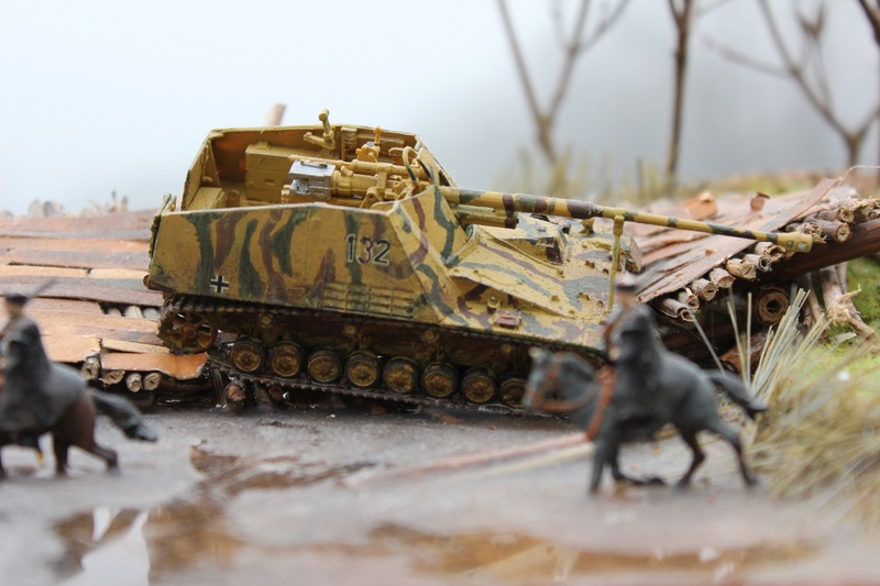 [Revell] Sd.Kfz. 164 "Nashorn"                        le diorama - Page 2 Img_8726