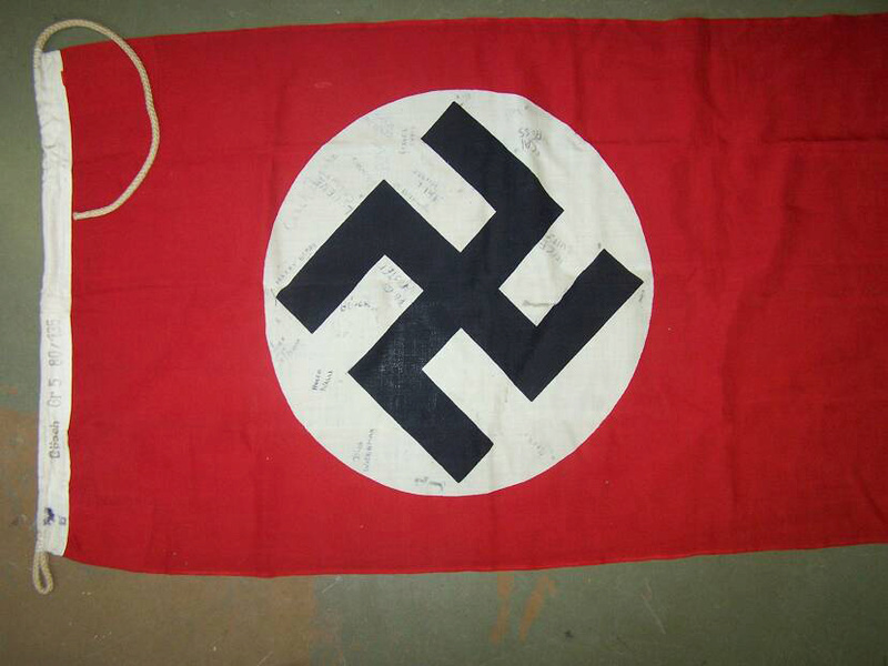 drapeau - Drapeau de guerre Reichskriegsflagge - Page 2 417