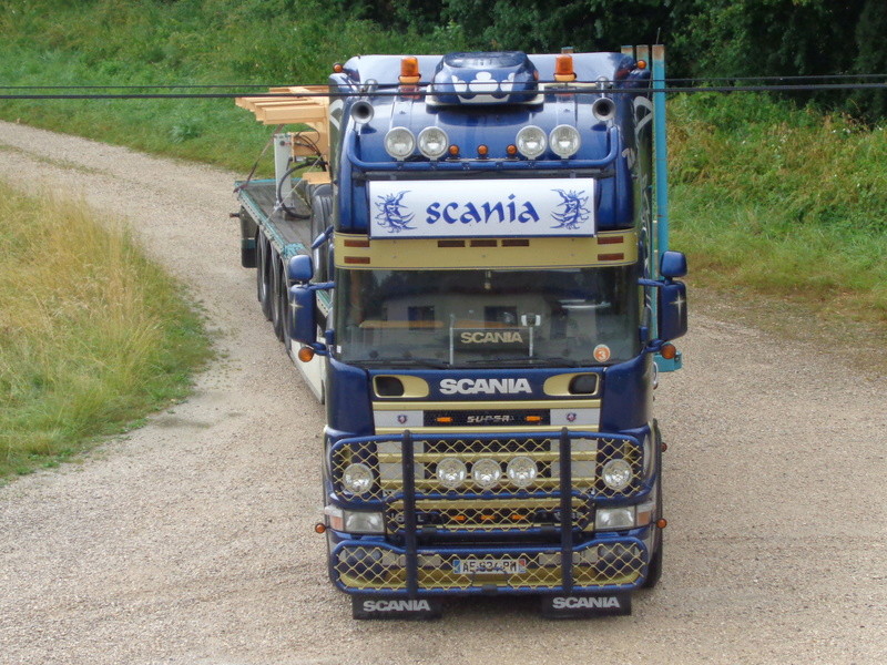 Scania série 4 - Page 4 Dsc00711