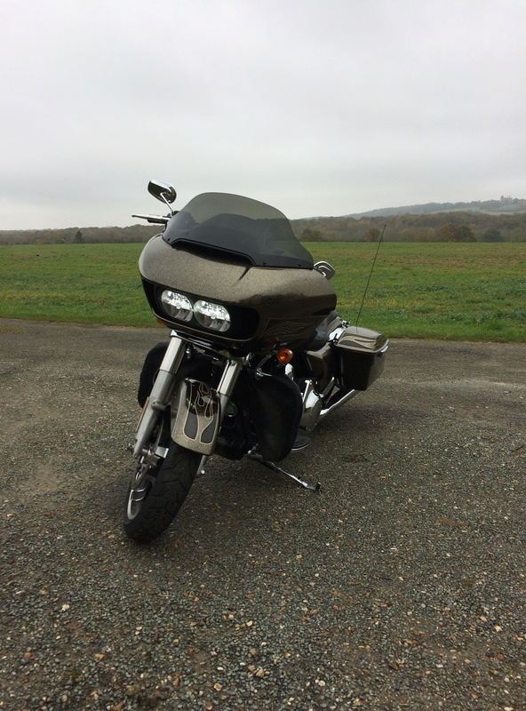 Le touring et les pare brises - Page 2 Img_2111