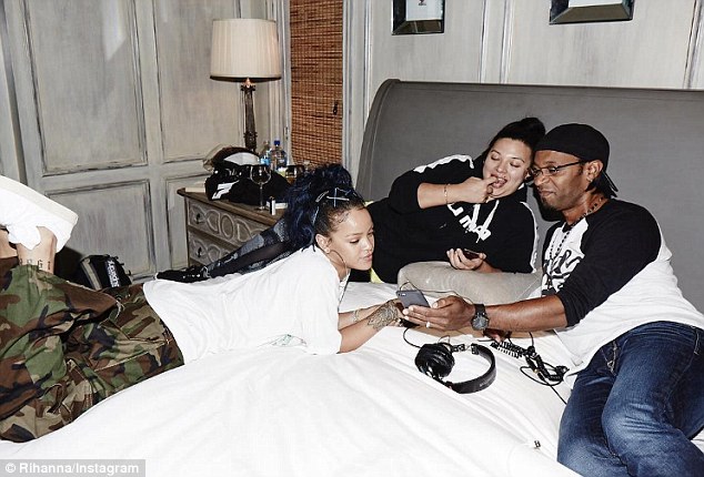 Rihanna released candid pictures on the internet showing post album anti studio pics 3c9d2c12