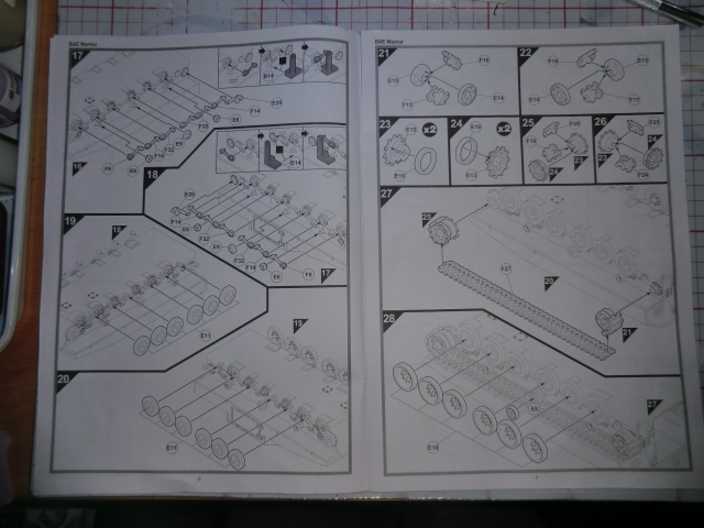 montage d'un BAE Warrior 1/48 Bae_w_19