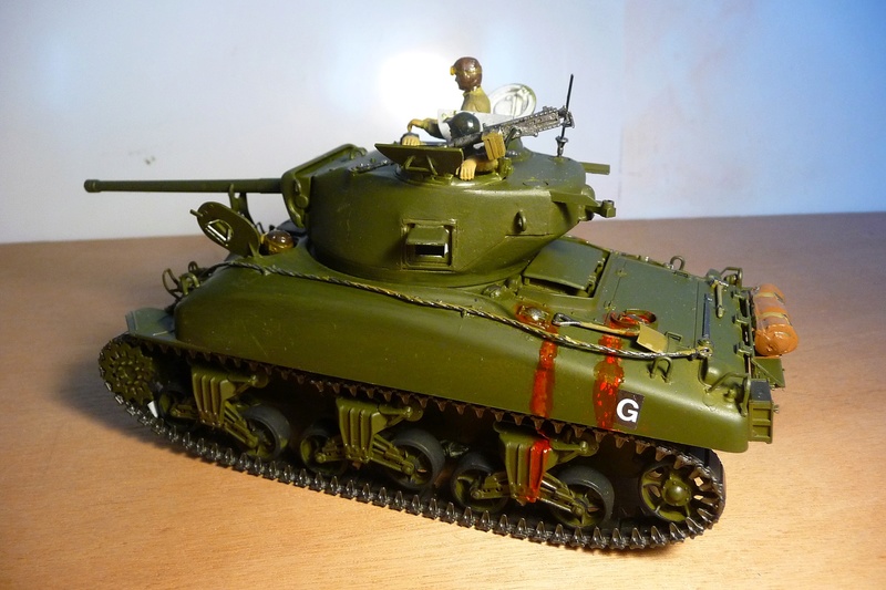 Italeri 1/35  - SHERMAN  M4A1 canon 76mm    P1070114