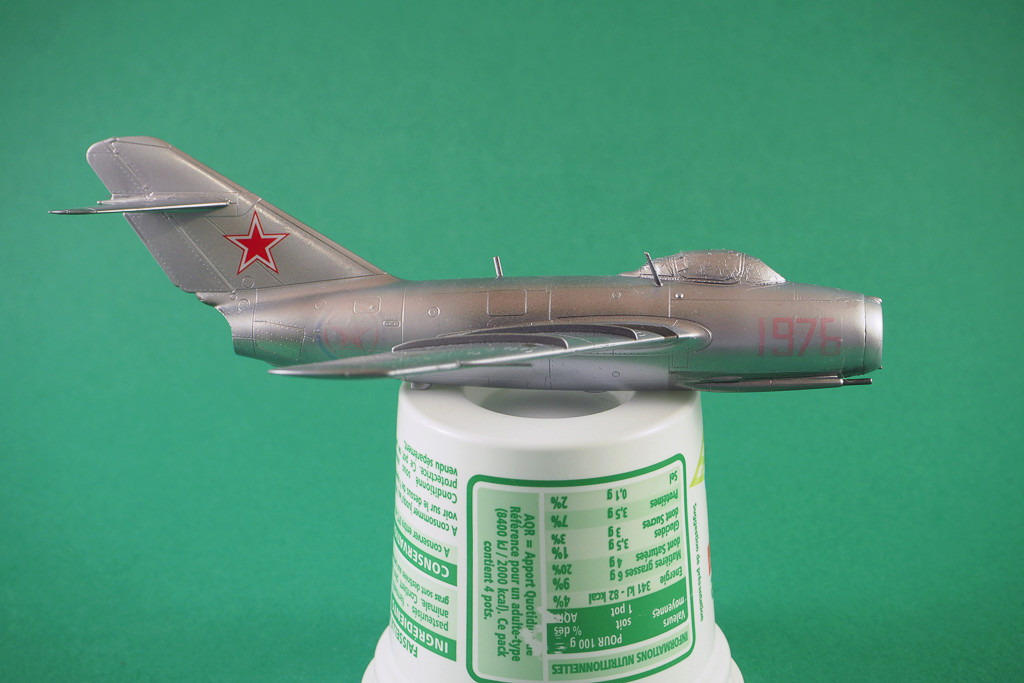 MiG-15bis 1/72 - Eduard -  MAJ  19/12/2016 - Page 6 Pb230010