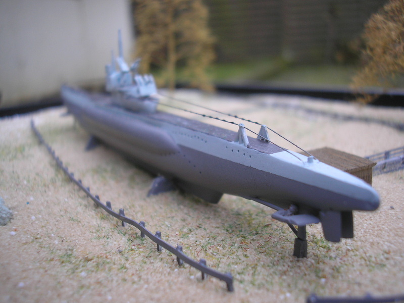 [1/400] Sous marin U-BOOT VIIC "U-995"- REF 81002 - Pas à pas Dio_fi29