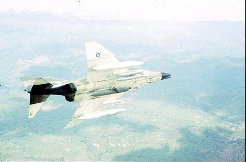 [Eduard] 1/48 - McDonnell-Douglas F-4C Phantom II "Nam 1968"  - Page 17 L1060020
